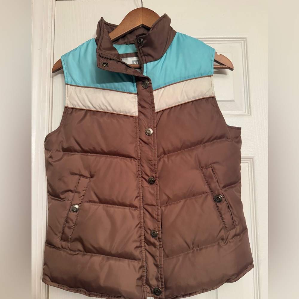Maurices Brown and Aqua medium Puffer Vest Free People $78
